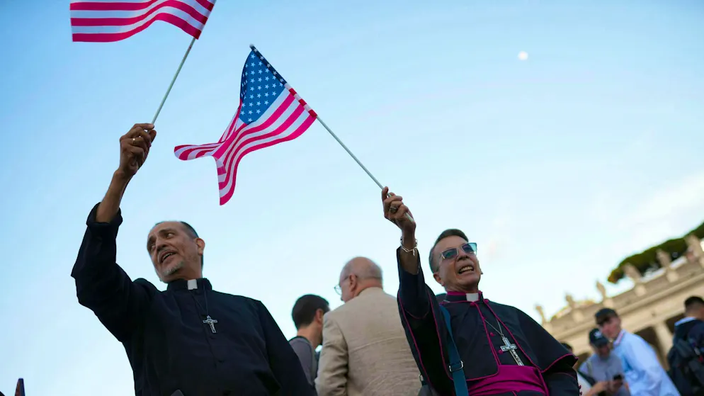 Il primo pontefice statunitense. Leone XIV è americano, ma non è certo il Papa di Trump. Ecco perché