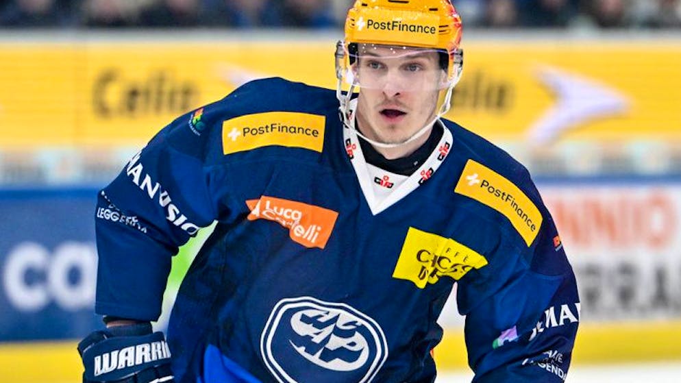 Dominik Kubalik firma a Zugo con cifre record.