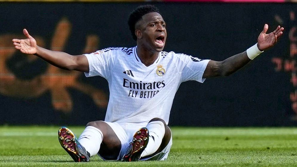 Vinicius Junior est sorti blessé dimanche lors du Clasico.