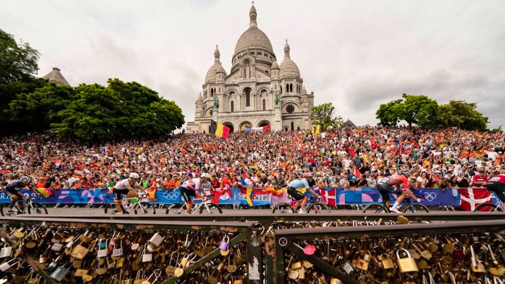 Die Tour de France schaut im Jahr 2025 am Anstieg von Montmartre vorbei