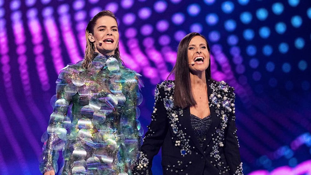 Eurovision. La seconda semifinale tra nudità, cambi d'abito spettacolari e voci potenti. Il tutto condito con un momento trash