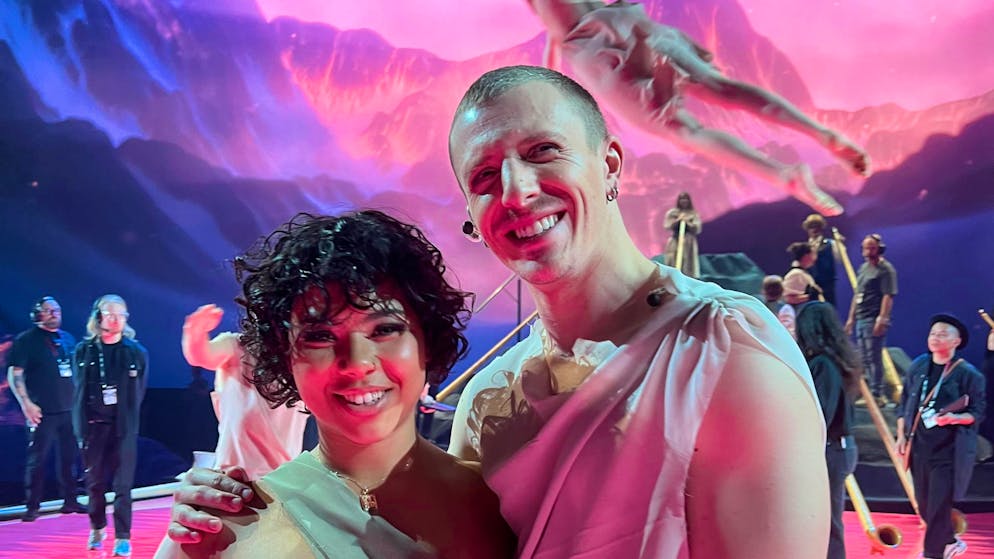 Der grosse ESC-Finaltag 2025 im Ticker. Pro-Palästina-Demonstranten ziehen am Barfi auf +++ Mit Tänzerin Zoey hinter den Kulissen