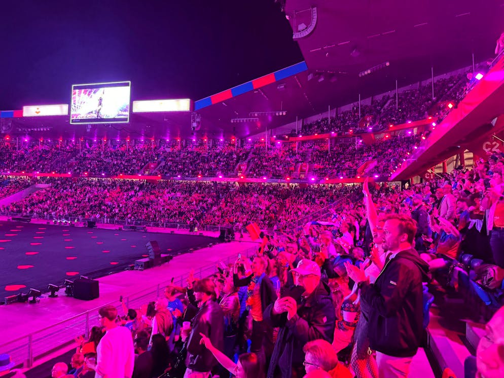 Il colore dell'Eurovision invade lo stadio