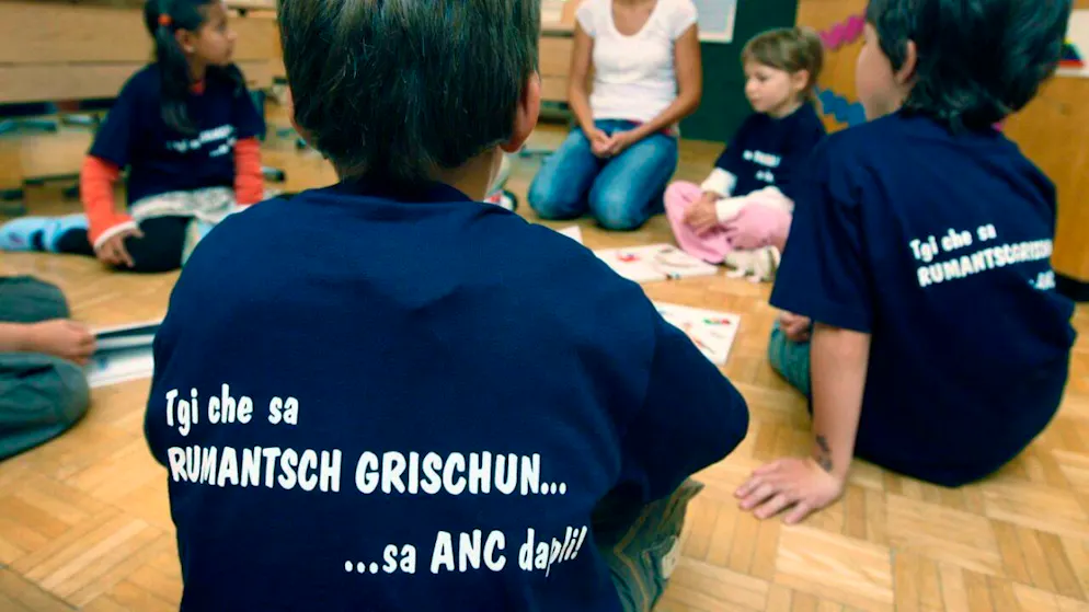 Plurilinguismo e lingue minoritarie protagoniste a Davos - Gallery. Durante il convengo sul plurilinguismo e le lingue minoritarie a Davos si parlerà anche della lingua unitaria nata negli anni '80 dai cinque idiomi romanci, ovvero il rumantsch grischun. (immagine d'archivio)