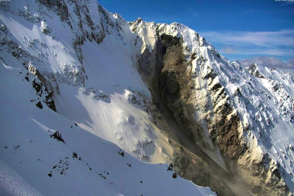 The break-off point of a rockfall at the small Nesthorn above the Bitsch Glacier.