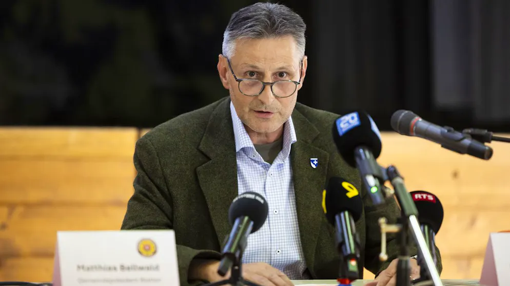Matthias Bellwald, Gemeindepräsident Blatten, am 19. Mai bei einer Pressekonferenz in Ferden.