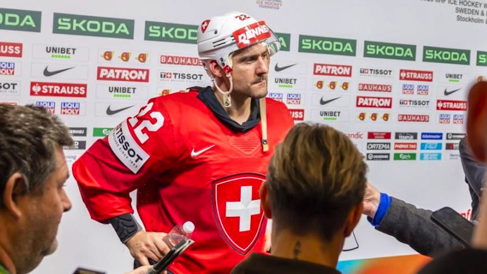 Lange Reise und dann ein Medienmarathon in Herning: Nino Niederreiter hat nach seinem Blitzeinsatz gegen Kasachstan aber Hunger auf mehr.