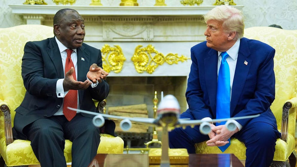 USA unter Donald Trump. Weisse «geschlachtet»: Trump droht mit G20-Boykott +++ USA wittern Fleisch-Verschwörung