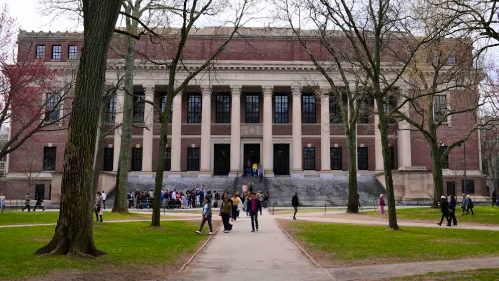 Stati Uniti. Harvard ha già perso oltre 2 miliardi di dollari. Danni devastanti in vista per la ricerca?