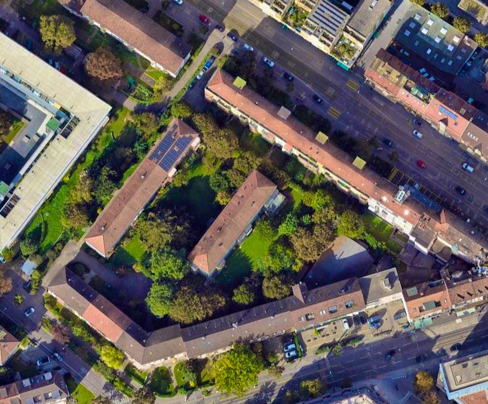 The building in the center has to go: UBS is even paying the tenants money to do so.