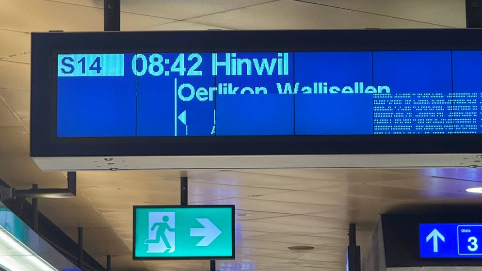Panne am Luxus-Bahnhof. SBB lassen defektes Fahrplan-Display monatelang unrepariert