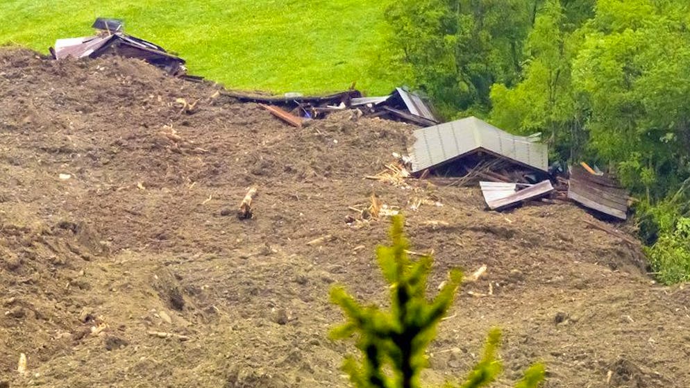 Un disperso. Blatten: il grande crollo è avvenuto, distrutto il villaggio
