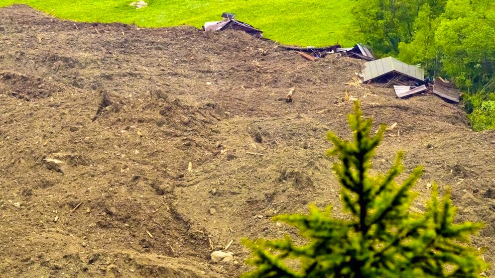 Completely destroyed houses in Blatten.