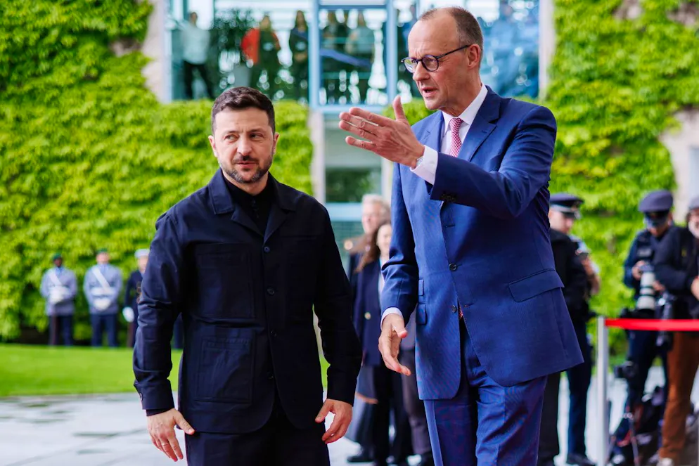 Friedrich Merz con Volodymyr Zelensky.