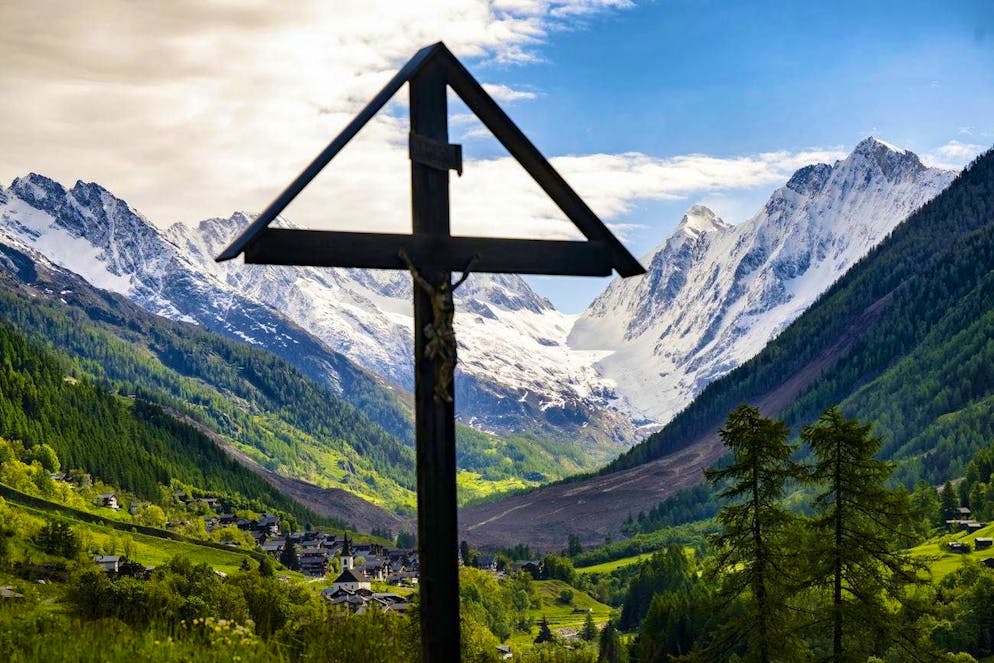 Blatten after the glacier collapse.