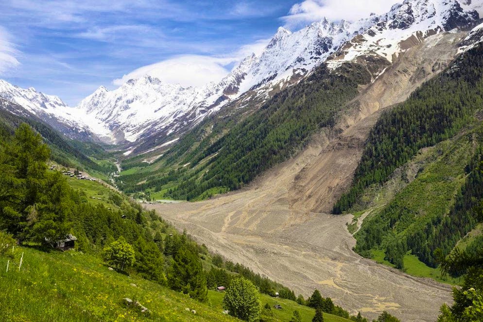 The search for the missing man has so far been unsuccessful - and must now be discontinued for the time being.