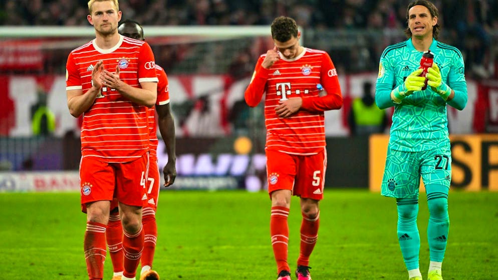 Yann Sommer (r) returns to Munich for the Champions League final.