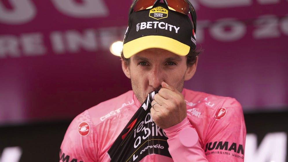 Incroyable scénario. Simon Yates renverse le Giro avant l'ultime étape !