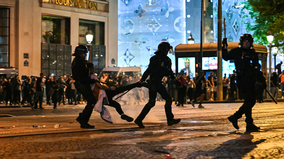 Ligue des champions. «Des barbares» - Premières tensions à Paris après la victoire du PSG