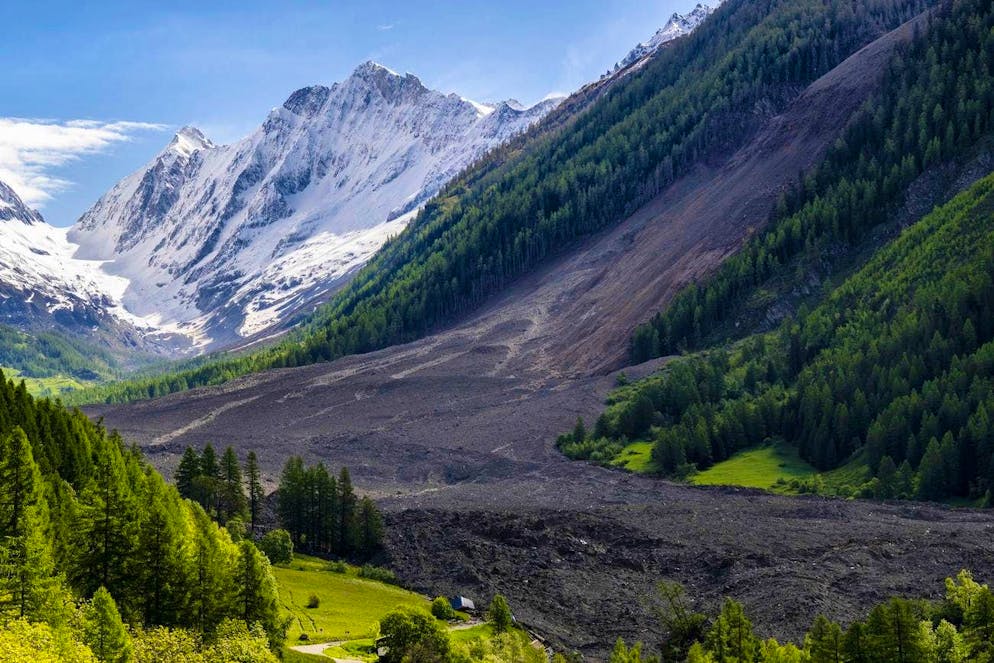 Before vs. after comparison Blatten VS. After the glacier collapsed in May 2025, the entire village was buried.