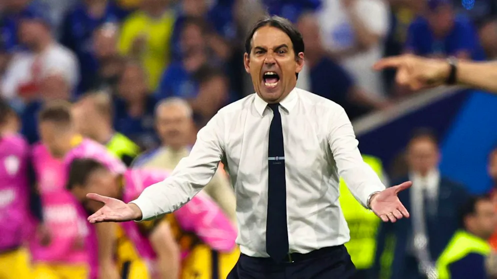 L'allenatore Simone Inzaghi inserisce forze fresche.