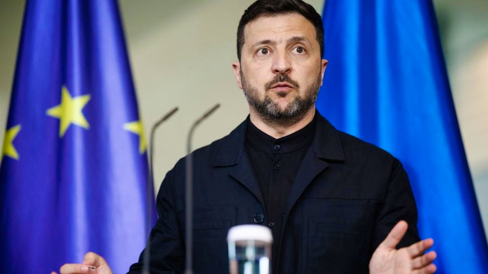 Ucraina. Doppio raid russo sui treni, Zelensky: «Basta parole, servono azioni»