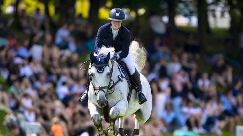 Géraldine Straumann and Long John Silver remain penalty-free in front of the St. Gallen crowd