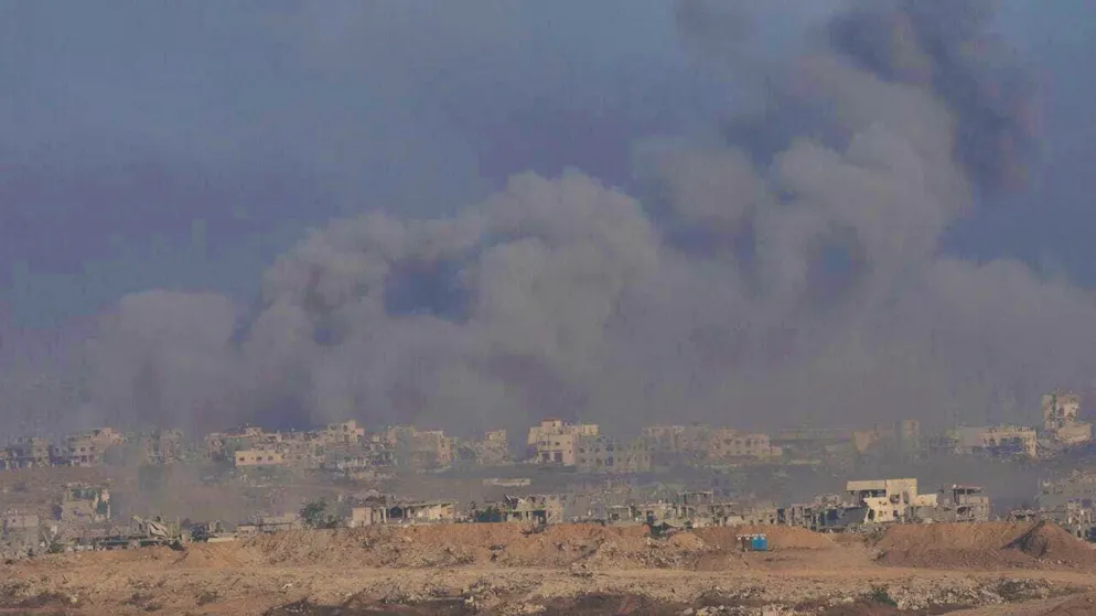 Smoke rises after an Israeli army bombardment in the Gaza Strip, seen from southern Israel. Photo: Ohad Zwigenberg/AP/dpa