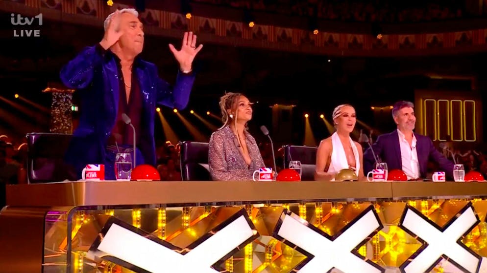 "You've knocked my socks off, it doesn't get any better than this": Juror Bruno Tonioli after the "Blackouts" performance.