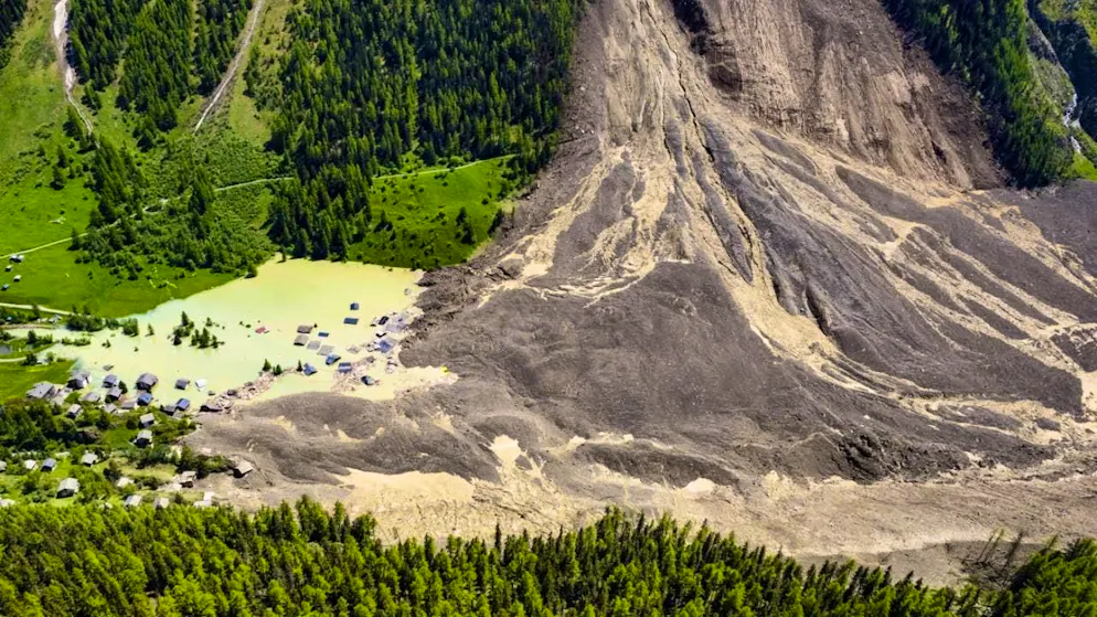 The debris cone in Blatten VS consists of six million cubic meters of rubble and debris, plus three million cubic meters of ice. (archive picture)