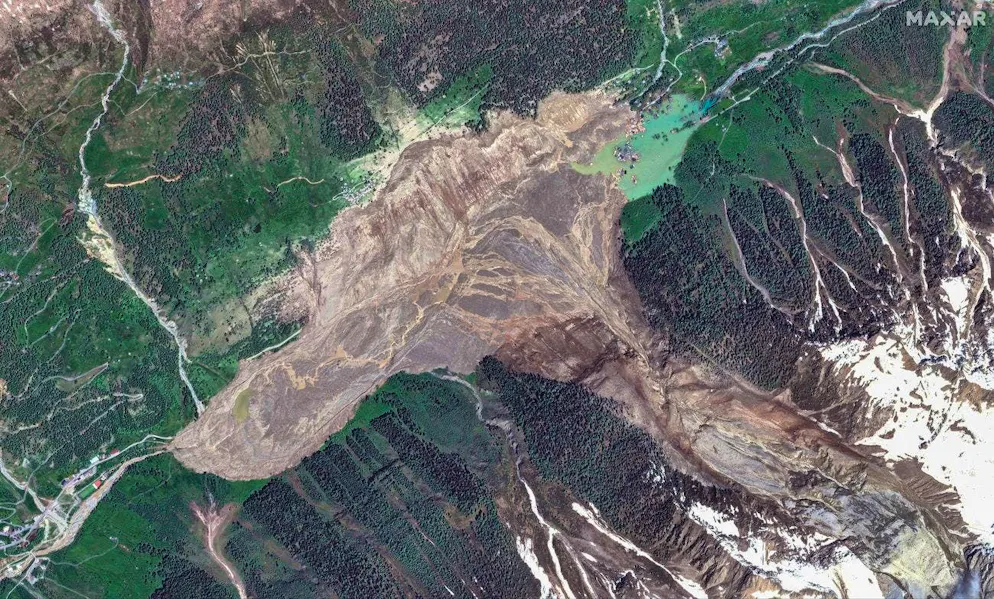 A satellite image shows the extent of the glacier collapse in the Lötschental valley in Valais.