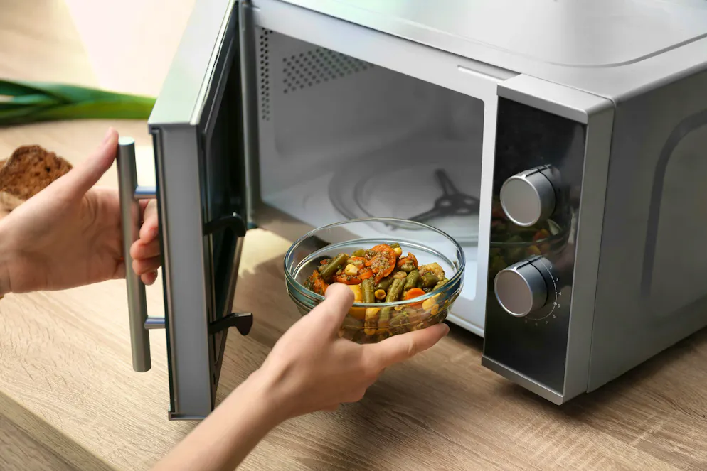Les micro-ondes sont utilisés dans de nombreux foyers suisses.