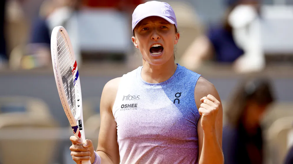 Roland-Garros. Ragaillardie, Iga Swiatek rejoint les demi-finales