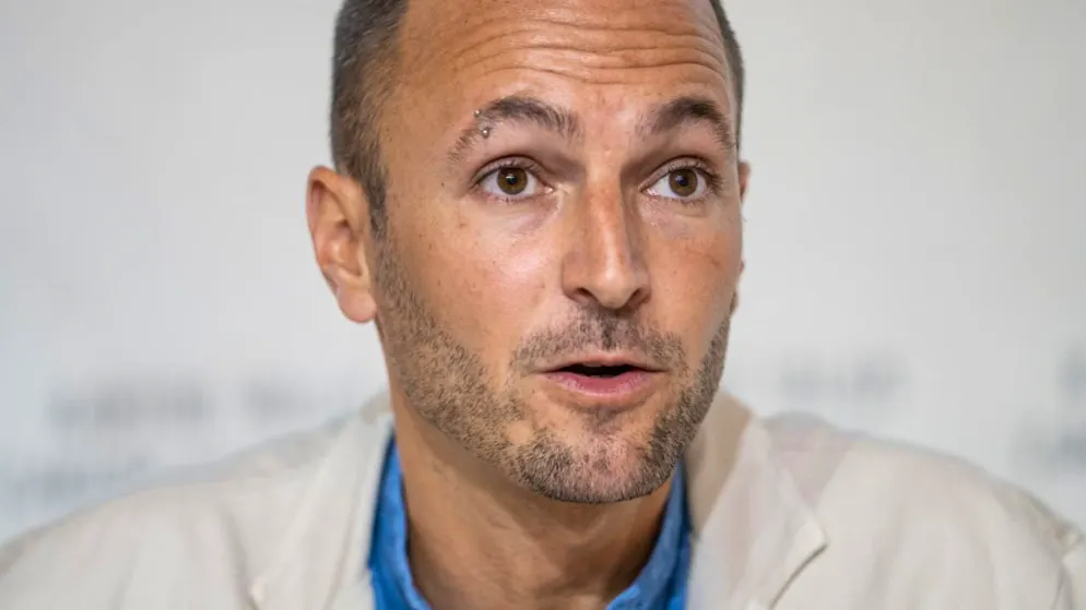Le Conseiller d'Etat Mathias Reynard est venu présenter les résultats d'une étude ciblant les enfants, mardi en conférence de presse, à Sion (photo d'archives).