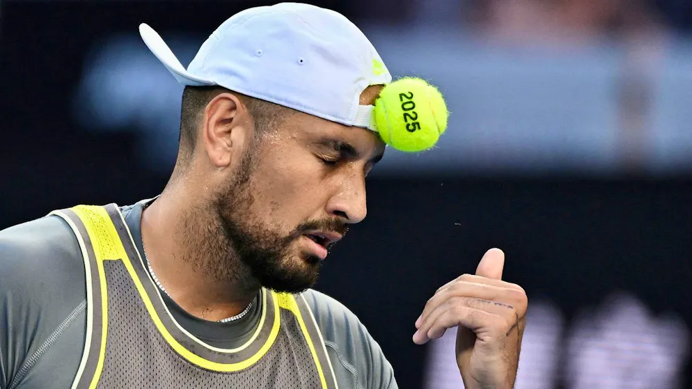 Nick Kyrgios est forfait pour la saison sur herbe.