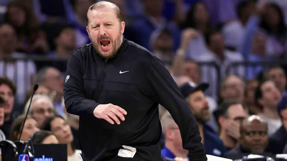 Les New York Knicks ont licencié leur entraîneur Tom Thibodeau.