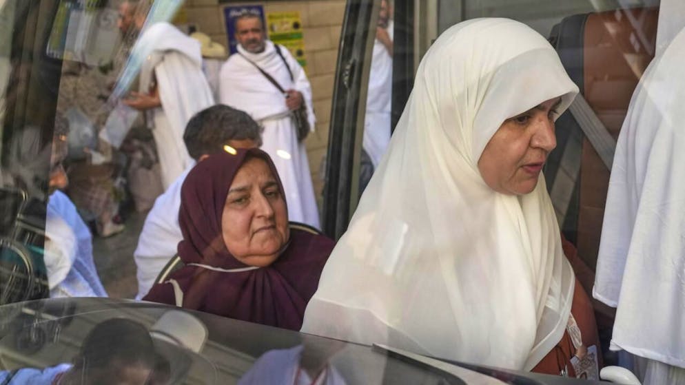 Des pèlerins algériens en route à l'occasion du Hajj.