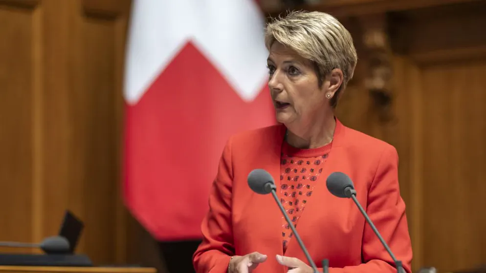 La présidente de la Confédération Karin Keller-Sutter s'est vivement opposée à la motion du sénateur Carlo Sommaruga (PS/GE).