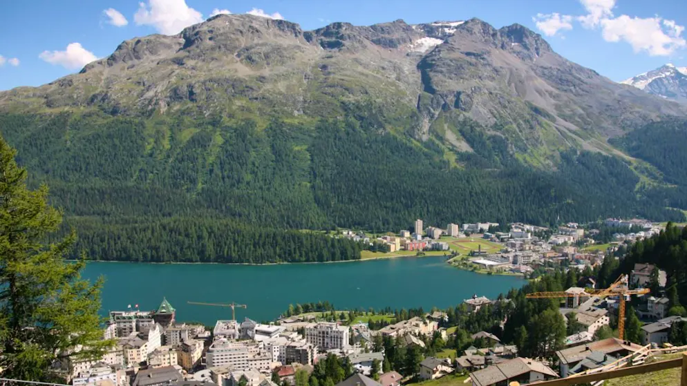 A Saint-Moritz, un appartement de vacances haut de gamme coûte au minimum 22'300 francs par mètre carré (archives).