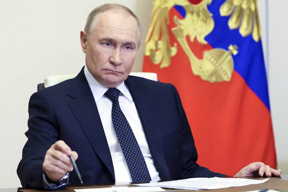 Vladimir Putin ha parlato telefonicamente con Donald Trump e a sorpresa, con Leone XIV.