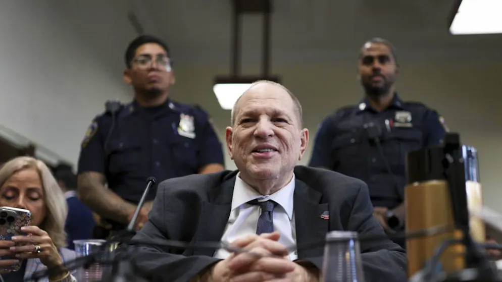 Harvey Weinstein a remercié les agents de sécurité et le personnel du tribunal de l'avoir traité de manière équitable.