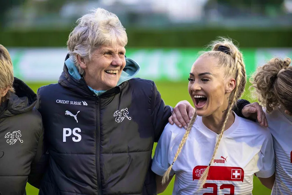 Snapshots from Pia Sundhage's great career. <strong>2024:</strong> Switzerland beat Poland 4:1 on Sundhage's debut and she and Alisha Lehmann are beaming. What surprises her is what she talked to her about when they met: "Cats, dogs, cows and so on. That was actually pretty cool."