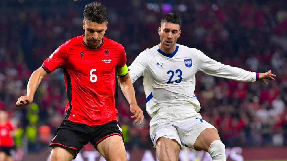 No winner in the duel between Serbia's Dusan Vlahovic (right) and Albania's Berat Djimsiti.