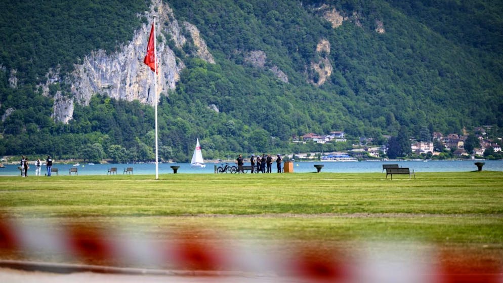 Le drame est survenu lors du triathlon d'Annecy (illustration, image du lac).