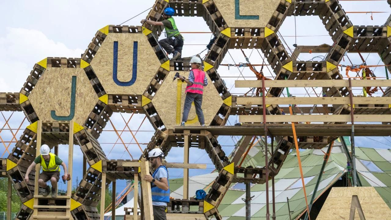 Youth organizations. 10,000 children and young people at the Whitsun camp in Wettingen