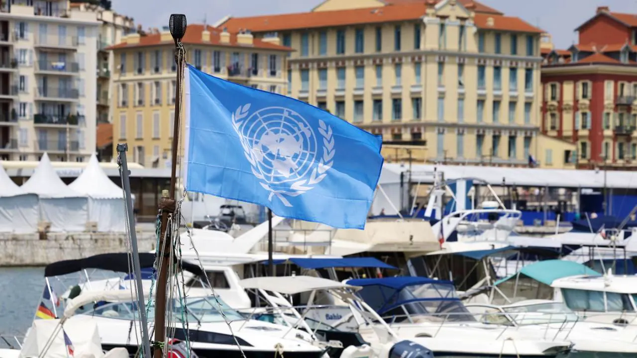 Environment. 200 coastal towns form climate change alliance