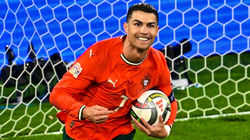 Ronaldo scores his 138th international goal.