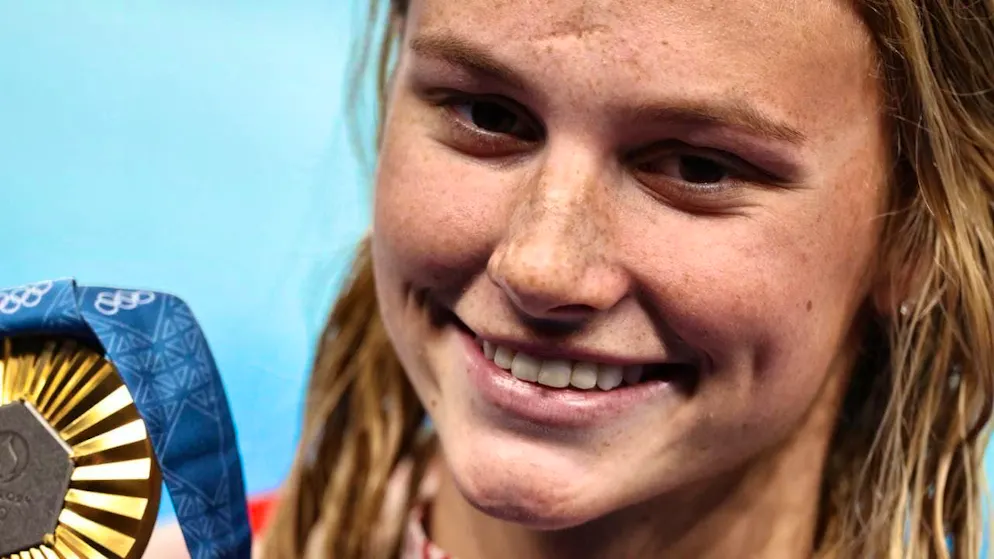 Top favorite for the World Championships in July: three-time Olympic champion Summer McIntosh beat the world record in the 400 m crawl by more than a second.