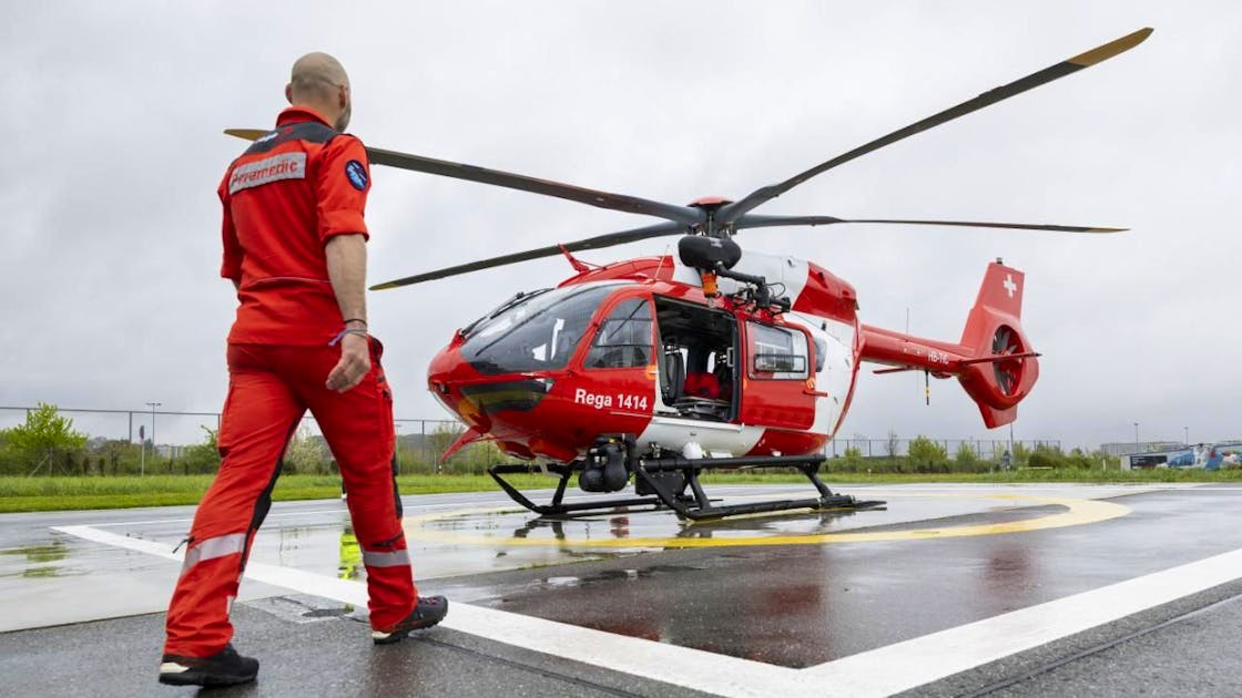 Rega im Dauereinsatz: Über 100 Rettungseinsätze über Pfingsten – Auch transatlantische Flüge für schwerkranke Patient*innen