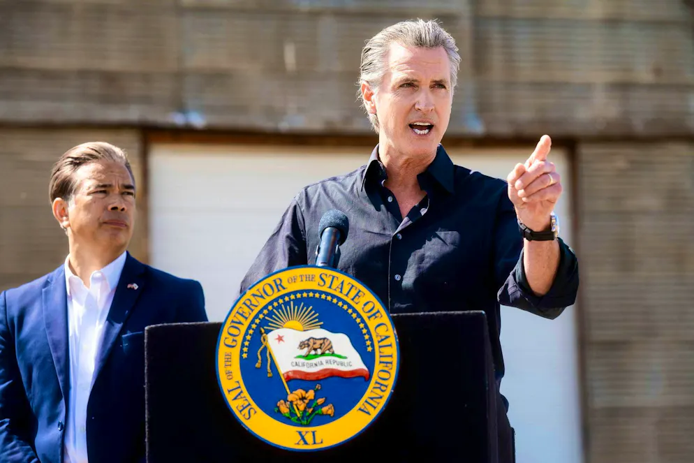 Protests L.A.. California Governor Gavin Newsom considers the Trump administration's actions to be unlawful.